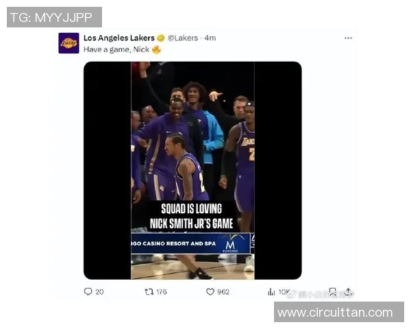 美国足球明星感染新冠病毒引发球迷担忧与媒体热议