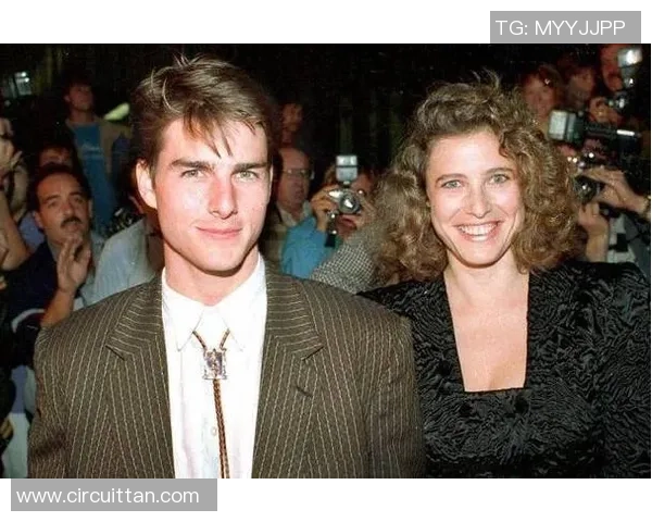 英国足球明星Tom的传奇人生与赛场背后的故事揭秘